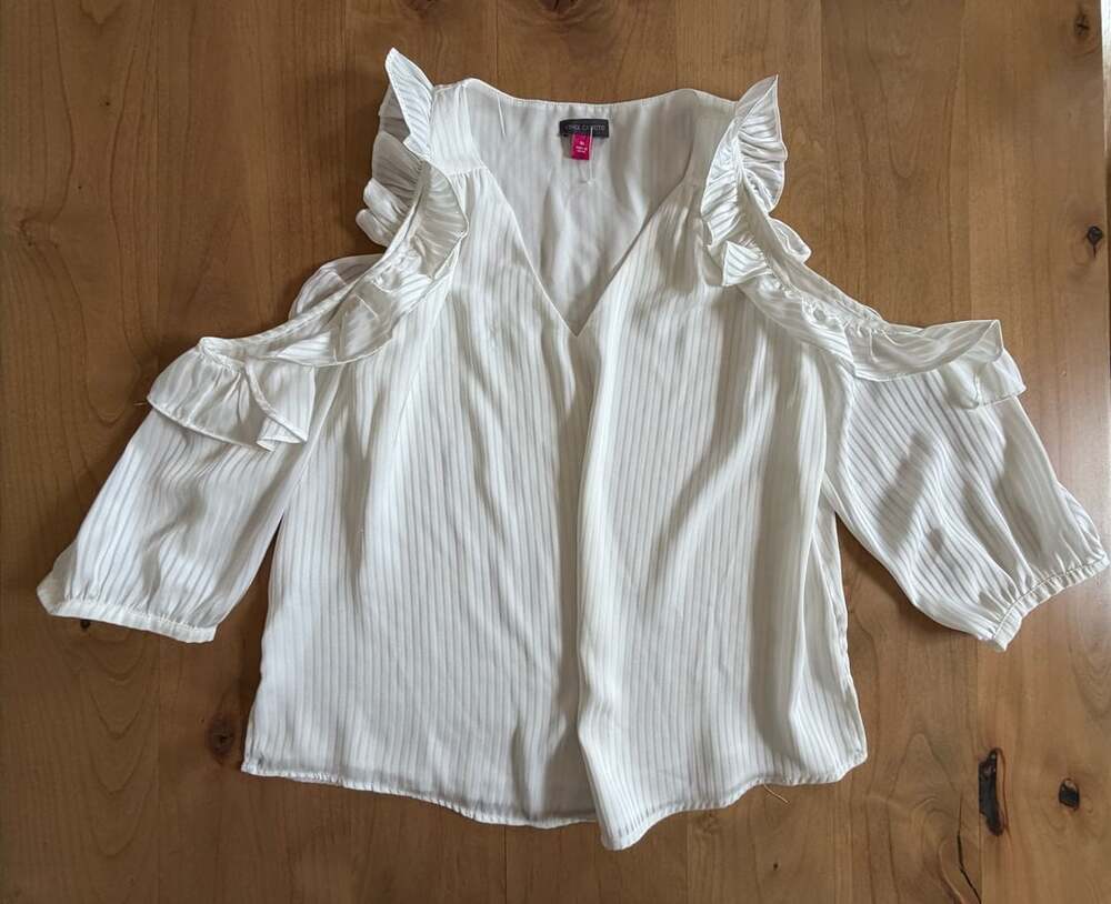 Vince Camuto White Ruffled Cold Shoulder Striped Blouse Size M